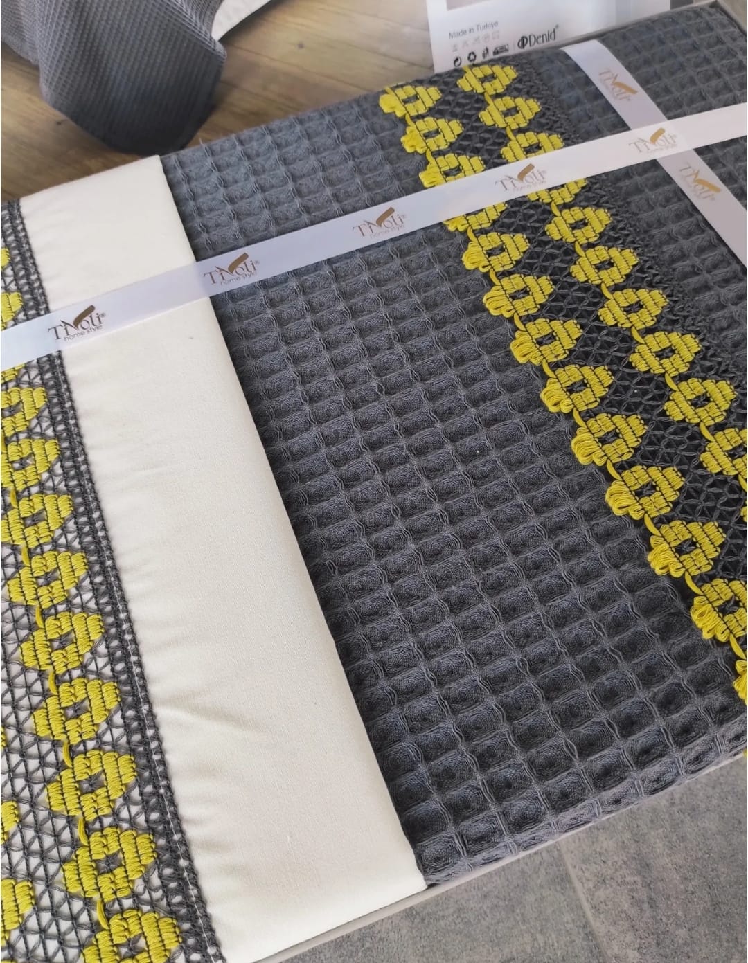 Mimoza Home Collection